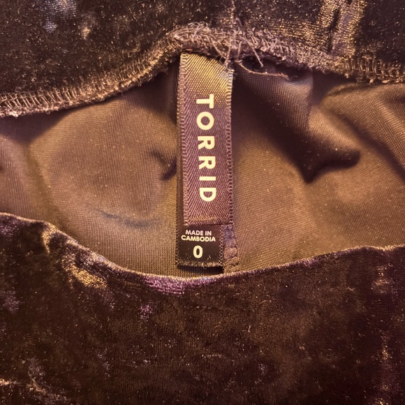 CrusheBlack Velvet Flared Pants - Picture 2 of 2